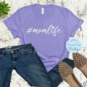 #Momlife Tee